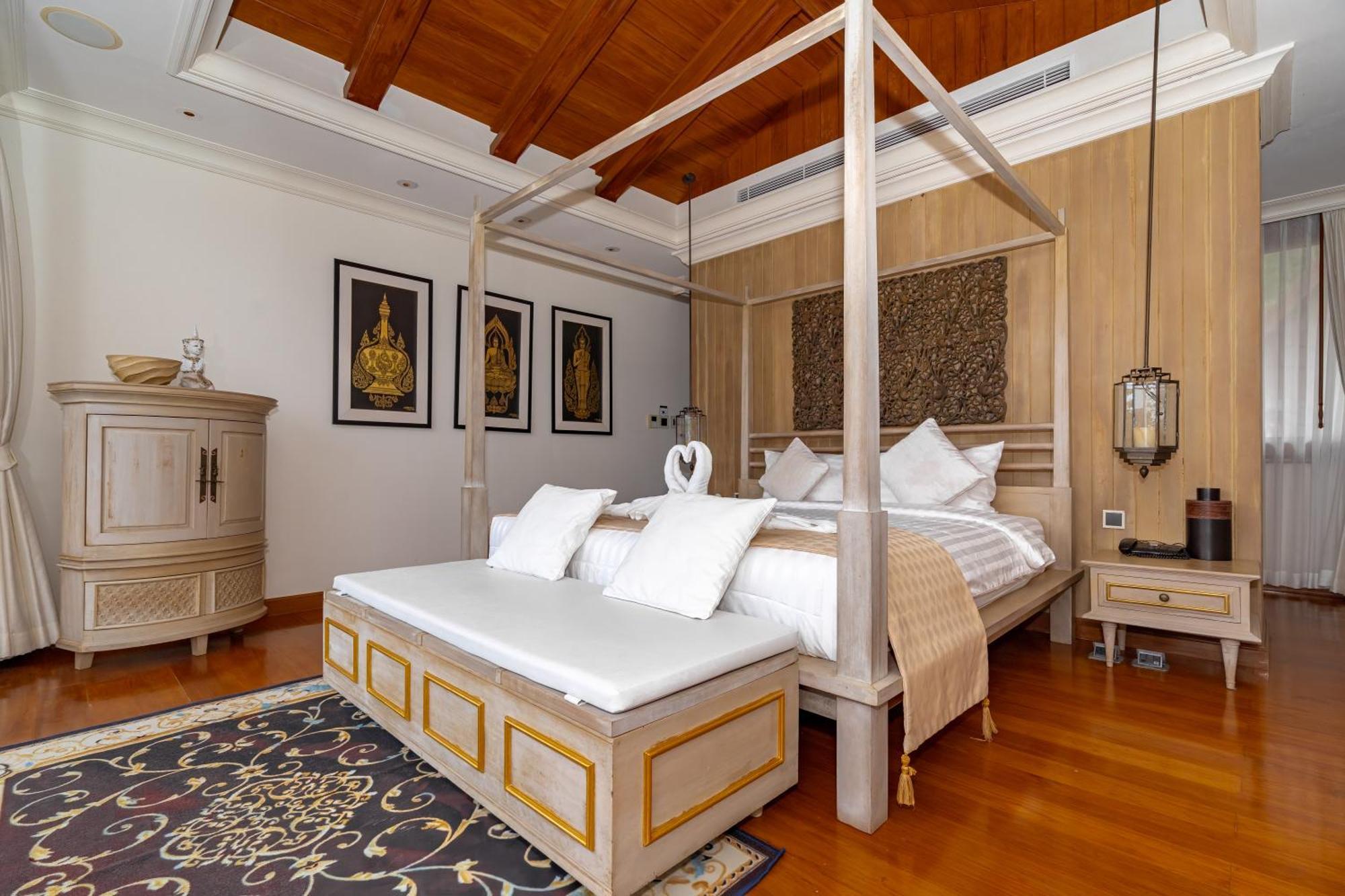 Royal Legacy Private Villa With Private Golf Course Phuket Exteriör bild